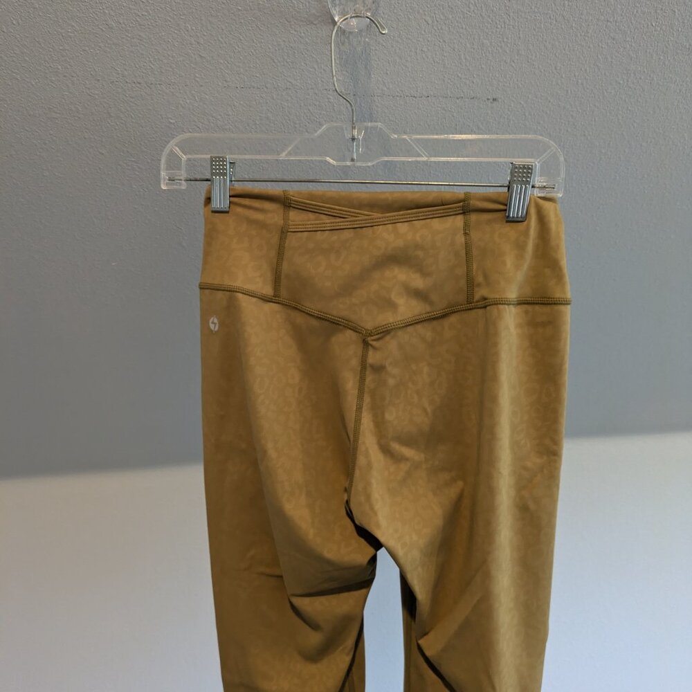 Popflex Active Tone Cross-Front Legging in Golden Cheetah size Medium - Picture 8 of 13